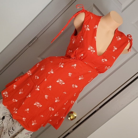 Gilli Dresses & Skirts - CLEARANCE FINAL PRICE Stunning  Floral Sundres…